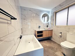 5 Bedrooms Spacious Home