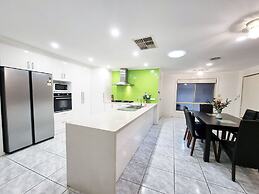 5 Bedrooms Spacious Home