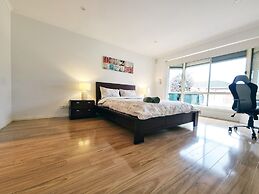 5 Bedrooms Spacious Home