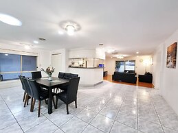 5 Bedrooms Spacious Home