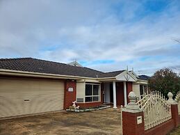 5 Bedrooms Spacious Home