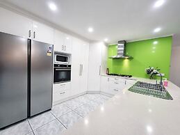 5 Bedrooms Spacious Home