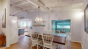 Meet Me At Sunset 3 Bedroom Home