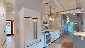 Meet Me At Sunset 3 Bedroom Home