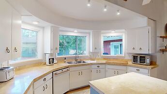 Meet Me At Sunset 3 Bedroom Home