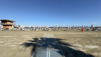 Kolonaki Seaview 1bdr Finikoudes