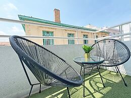 Palmbeach Larnaka Finikoudes - 1min to Beach