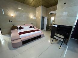 W & H View Residency