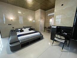 W & H View Residency