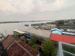 W & H View Residency