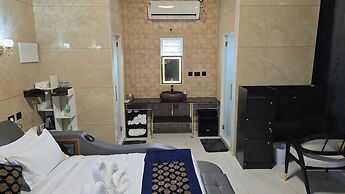 W & H View Residency