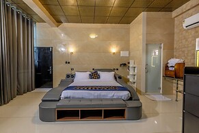 W & H View Residency