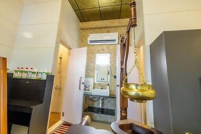 W & H View Residency