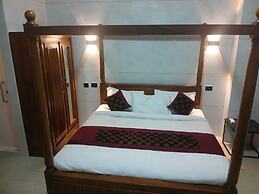 W & H View Residency