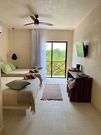 SUNSTEPS CASA HOLBOX