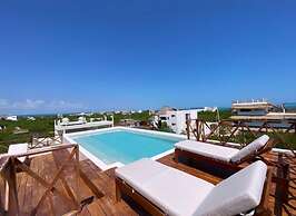 SUNSTEPS CASA HOLBOX