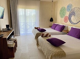 SUNSTEPS CASA HOLBOX