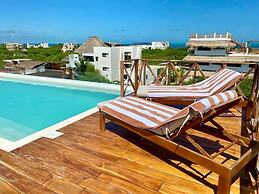 SUNSTEPS CASA HOLBOX