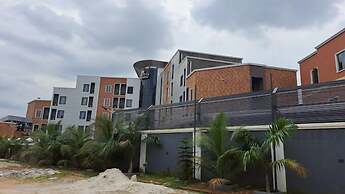 Rento Hotel and Suites