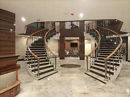 Rento Hotel and Suites