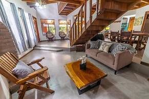 Violeta Homes Monteverde