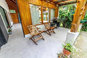 Violeta Homes Monteverde