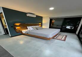 Violeta Homes Monteverde