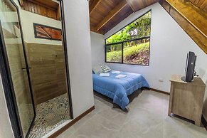 Violeta Homes Monteverde