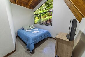 Violeta Homes Monteverde