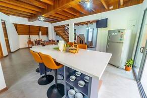 Violeta Homes Monteverde