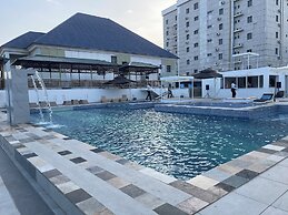 AA Hotel & Suites
