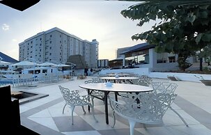 AA Hotel & Suites
