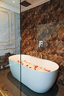 Royal Trau Quy Boutique Hotel