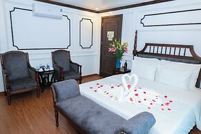 Royal Trau Quy Boutique Hotel