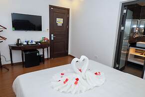 Royal Trau Quy Boutique Hotel