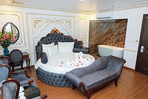 Royal Trau Quy Boutique Hotel