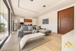 Panoramic 108C 1BR Large Condo La Veleta