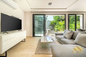 Panoramic 108C 1BR Large Condo La Veleta