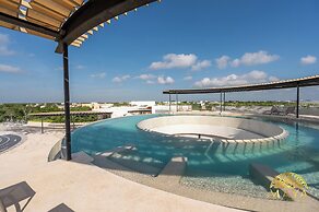 Panoramic 108C 1BR Large Condo La Veleta