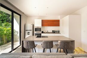 Panoramic 108C 1BR Large Condo La Veleta