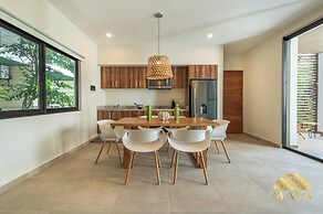 Selvaterra 201 Lux 2BR Condo Aldea Zama