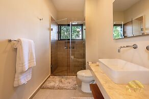 Selvaterra 201 Lux 2BR Condo Aldea Zama