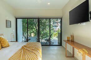 Selvaterra 201 Lux 2BR Condo Aldea Zama