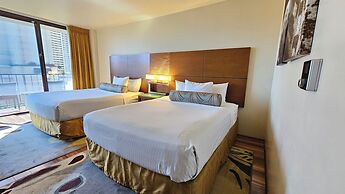 Palms at Waikiki by Tropical Escapes