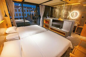 Zhangjiajie XMAN Tianmen Resort