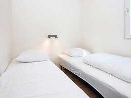 Splendid Cabin in Camping Resort