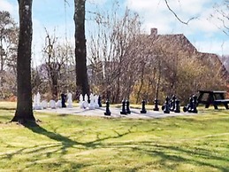 Splendid Cabin in Camping Resort