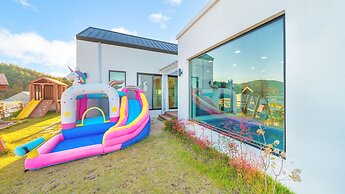 Gangreung Pyeonanhanga Pension