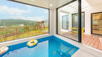 Gangreung Pyeonanhanga Pension