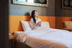 From H Sota Stay Gundae